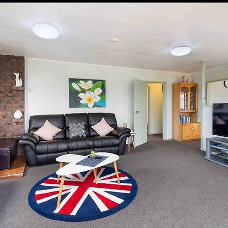 Mountain Top Kiwi Star Holiday Home โรโตรัว ภายนอก รูปภาพ